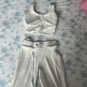 Bombshell Ribbed Joggers and Bra 🤍